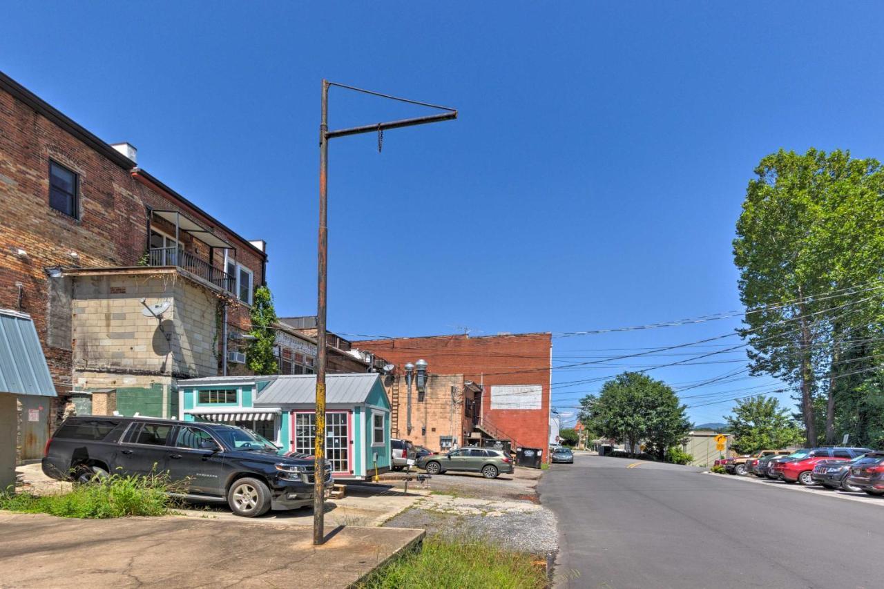 Modern Main St Apt In Downtown Waynesville! Экстерьер фото