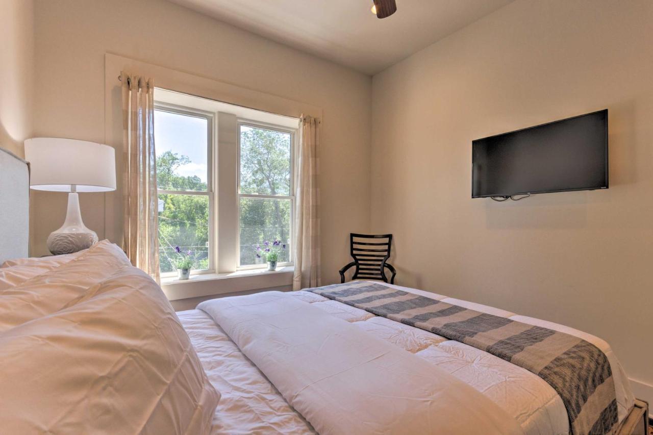Modern Main St Apt In Downtown Waynesville! Экстерьер фото